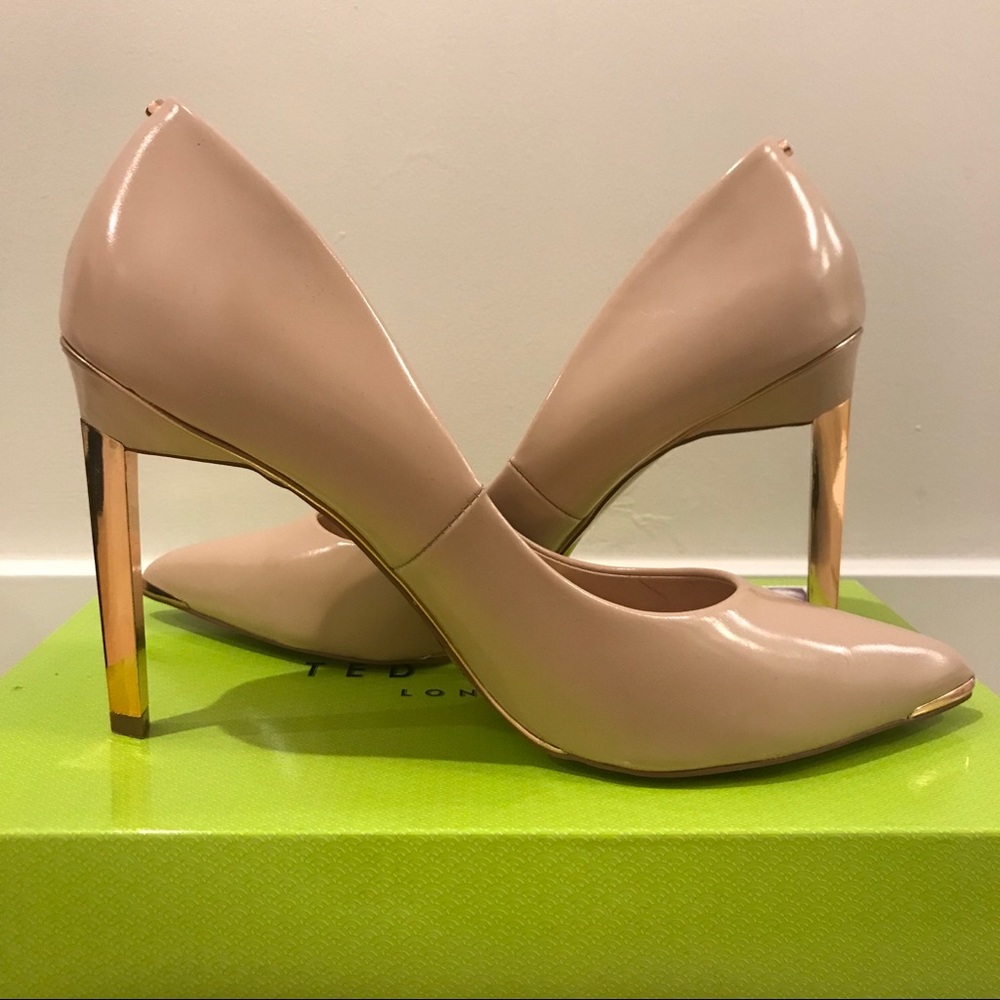 Ted Baker “Neevo” Pointy Toe Pump in nude leather